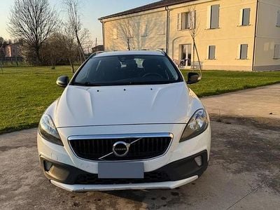 Usata Volvo V40 CC 115 CV (84 kW) 2017 Bianco Station wagon