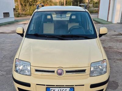 Usata Fiat Panda 69 CV (50 kW) 2011 Giallo Utilitaria