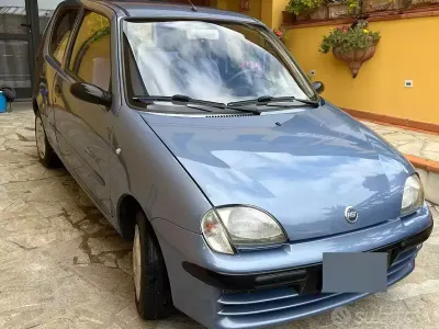 Käytetty Fiat 1100 54 HP (39 kW) 2001 Sininen Sedan