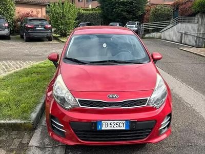 Usata Kia Rio Active 75 CV (55 kW) 2016 Utilitaria