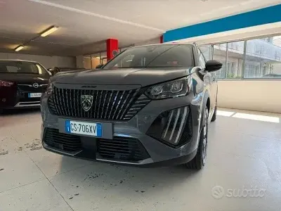 Usata Peugeot 2008 Allure 131 CV (96 kW) 2024 Grigio SUV