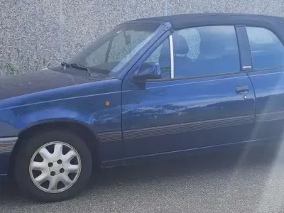 Usata Opel Kadett 75 CV (55 kW) 1991 Blu/azzurro Utilitaria