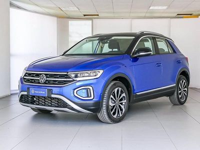 Usata VW T-Roc Style 110 CV (80 kW) 2022 Ravenna blue metallizzato deep black perlato SUV