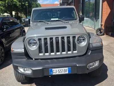 Usata Jeep Gladiator Overland 264 CV (194 kW) 2022 Grigio Pick-up