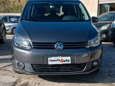 Usata VW Touran Comfortline 105 CV (77 kW) 2014 Grigio Monovolume