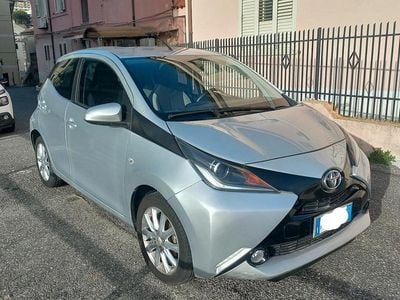 Usata Toyota Aygo Cool 69 CV (50 kW) 2015 Grigio Utilitaria