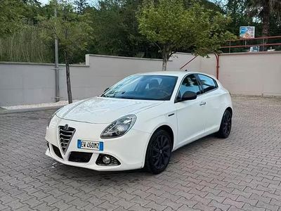 Gebraucht Alfa Romeo Giulietta 105 PS (77 kW) 2014 Weiß Kleinwagen