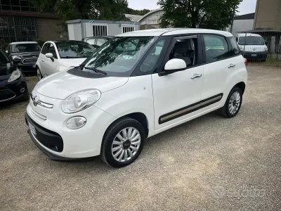 Gebraucht Fiat 500L Lounge 80 PS (58 kW) 2016 Weiß Van / Kleinbus