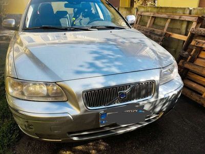 usata Volvo V70 2.4 d5 Momentum 185cv