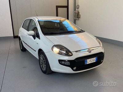 Usata Fiat Punto Evo 75 CV (55 kW) 2011 Bianco Utilitaria