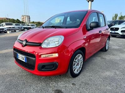 Begagnad Fiat Panda S 70 HK (51 kW) 2021 Röd Halvkombi