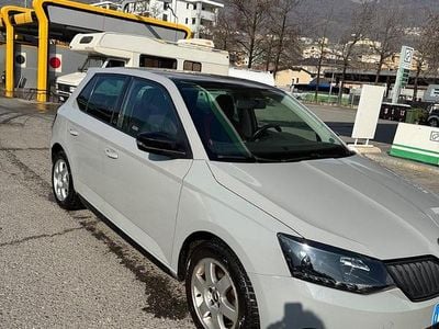 Usata Skoda Fabia 2017 Grigio Berlina