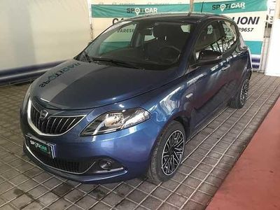 usata Lancia Ypsilon Gold 1.0 Hybrid 5 porte 70 cv - aziendale