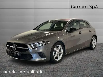 Usata Mercedes A180 Edition 116 CV (85 kW) 2022 Grigio montagna Berlina