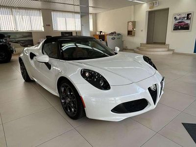 Bianco trofeo Usata 2019 Alfa Romeo 4C Spider Cabrio | 87.000 €
