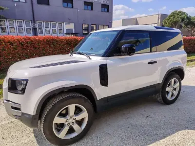 Käytetty Land Rover Defender SE 200 HP (147 kW) 2021 Valkoinen Katumaasturi