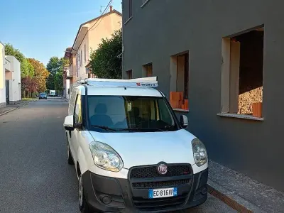 Usata Fiat Doblò 90 CV (66 kW) 2011 Bianco Monovolume