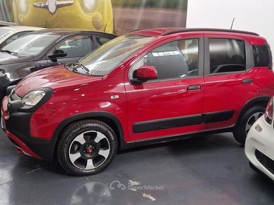 Usata Fiat Panda Cross Cross 70 CV (51 kW) 2024 Rosso Utilitaria