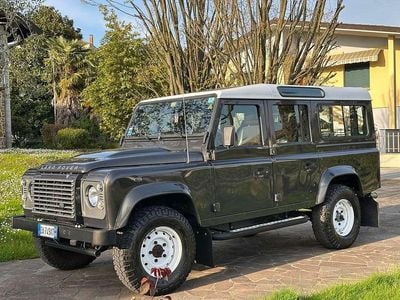 Usata Land Rover Defender 122 CV (89 kW) 2013 Bronzo Furgone
