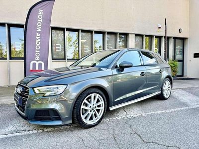 Usata Audi A3 S-Line 150 CV (110 kW) 2017 Grigio daytona Berlina