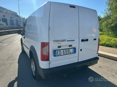 Begagnad Ford Transit Connect