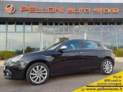 Usata Alfa Romeo Giulietta Distinctive 120 CV (88 kW) 2015 Nero Utilitaria