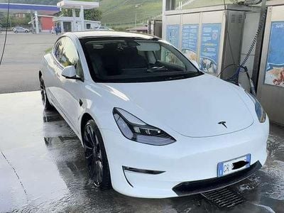 Usata 2023 Tesla Model 3 Performance Berlina | 34.999 € (Buon prezzo)