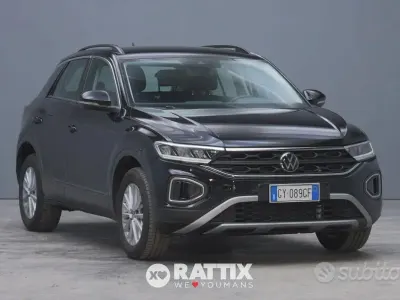 Usata VW T-Roc Life 116 CV (85 kW) 2025 Deep black SUV