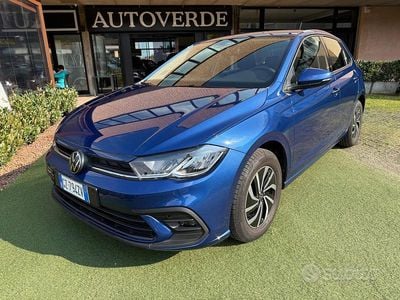 Usata VW Polo Life 95 CV (69 kW) 2025 Blu/azzurro Utilitaria