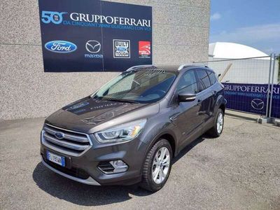 Usata Ford Kuga Titanium 150 CV (110 kW) 2017 Grigio SUV