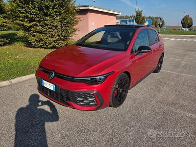 Usata VW Golf VIII GTI 265 CV (194 kW) 2025 Rosso Berlina