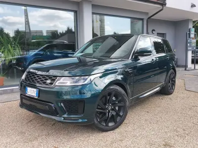 Käytetty Land Rover Range Rover Sport HSE Dynamic 249 HP (183 kW) 2022 Vihreä Katumaasturi