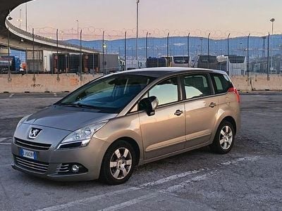 Usata Peugeot 5008 111 CV (81 kW) 2011 Marrone Monovolume