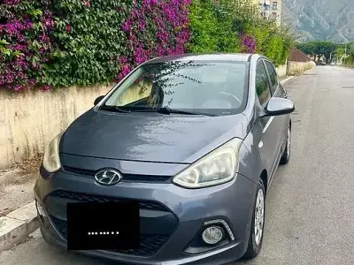 Usata Hyundai i10 69 CV (50 kW) 2017 Grigio Utilitaria