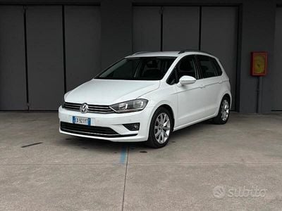 Usata VW Golf Sportsvan Highline 110 CV (80 kW) 2015 Bianco Monovolume