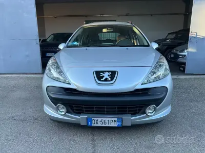 Käytetty Peugeot 207 75 HP (55 kW) 2009 Harmaa Farmari