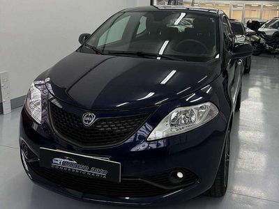 Usata Lancia Ypsilon Gold 69 CV (50 kW) 2021 Beige Utilitaria