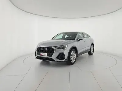 Usata Audi Q3 Sportback Business Plus 150 CV (110 kW) 2022 Argento floret metallizzato SUV