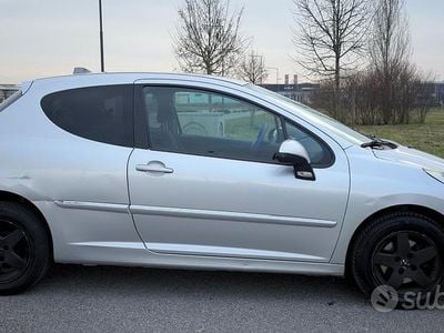 Usata Peugeot 207 95 CV (69 kW) 2010 Grigio Berlina
