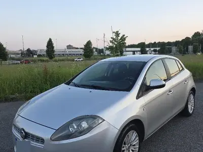 Usata Fiat Bravo 120 CV (88 kW) 2010 Grigio Utilitaria