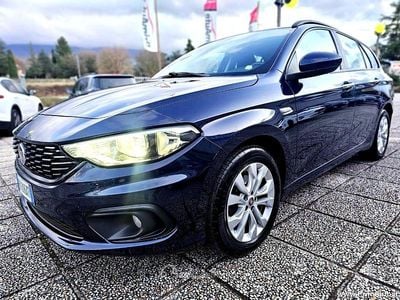 Usata Fiat Tipo Business 120 CV (88 kW) 2017 Blu Station wagon