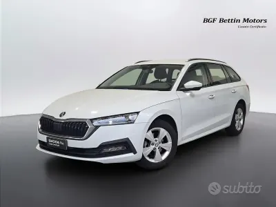 Usata Skoda Octavia Executive 116 CV (85 kW) 2021 Bianco Station wagon