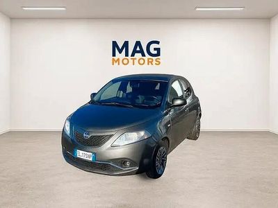 Usata Lancia Ypsilon S 95 CV (69 kW) 2017 Grigio Utilitaria