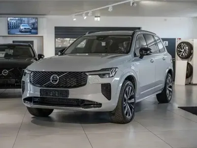Usata Volvo XC90 Plus 455 CV (334 kW) 2025 Vapour grey SUV
