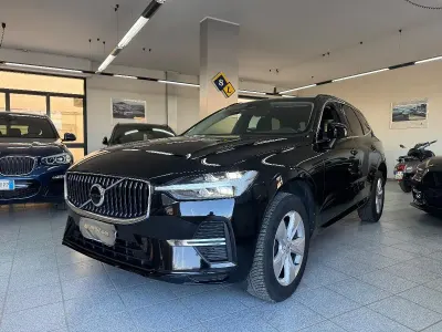 Usata Volvo XC60 Core 197 CV (144 kW) 2023 Nero SUV