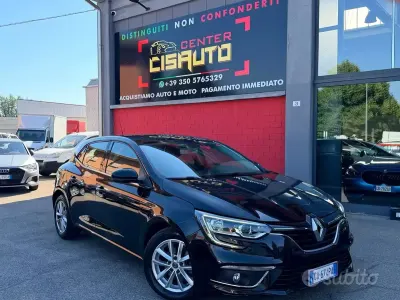 Usata Renault Mégane IV Business 116 CV (85 kW) 2020 Blu Berlina