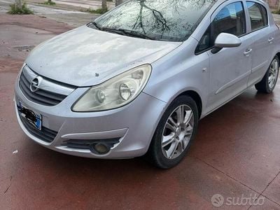 Usata Opel Corsa 80 CV (58 kW) 2010 Grigio Utilitaria
