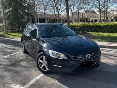 Usata Volvo V60 R-Design 119 CV (87 kW) 2016 Nero Station wagon