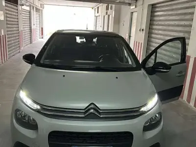 Usata Citroën C3 Shine 99 CV (72 kW) 2017 Beige Berlina