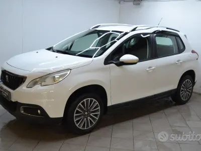 Usata Peugeot 2008 75 CV (55 kW) 2016 Bianco SUV